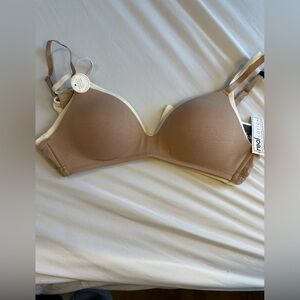 Tan & Cream Bra - New with tags - Cotton - adjustable -36 C